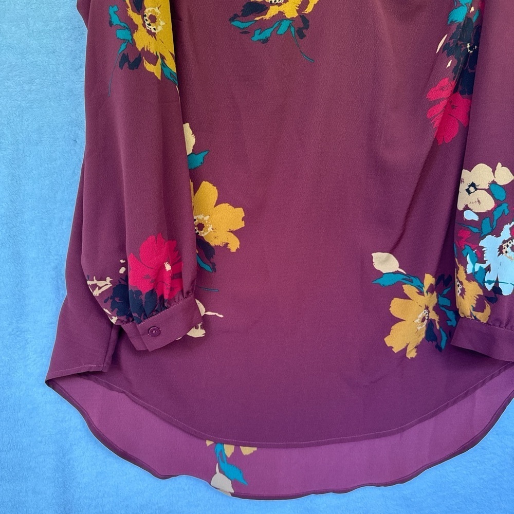 Plus size Madison Maroon Floral V-Neck Blouse CURVI 2X - Picture 4 of 11